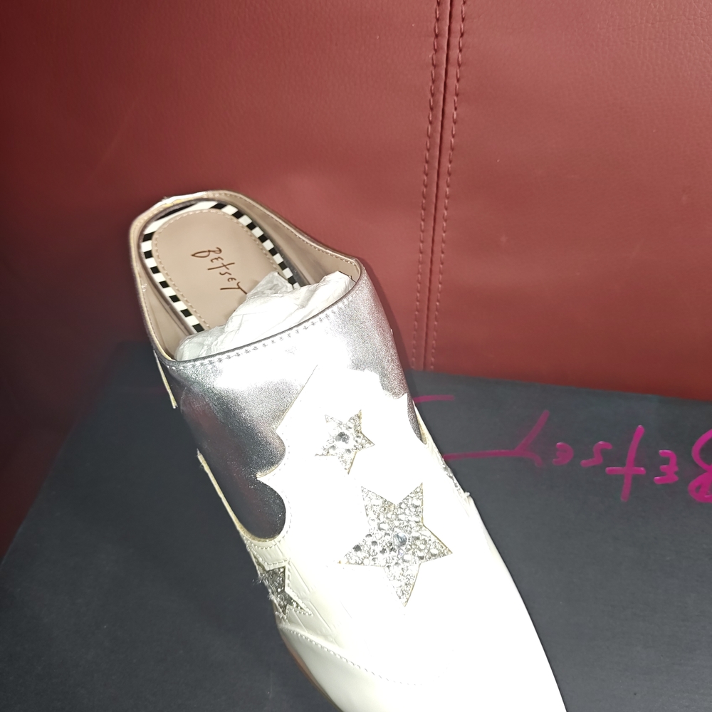 Betsey Johnson Silver Embellished and White Mules With Star Design